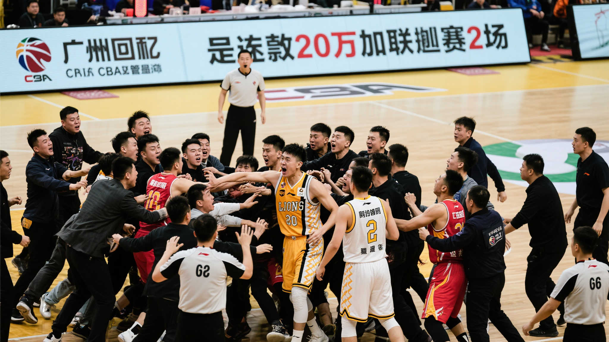 足坛诸多支 足坛诸多支